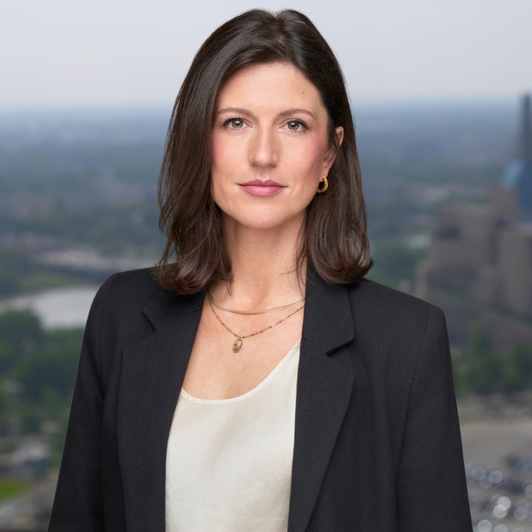Krista Olsson Winnipeg Paralegal