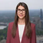 Jilian Stefanson, Winnipeg Associate