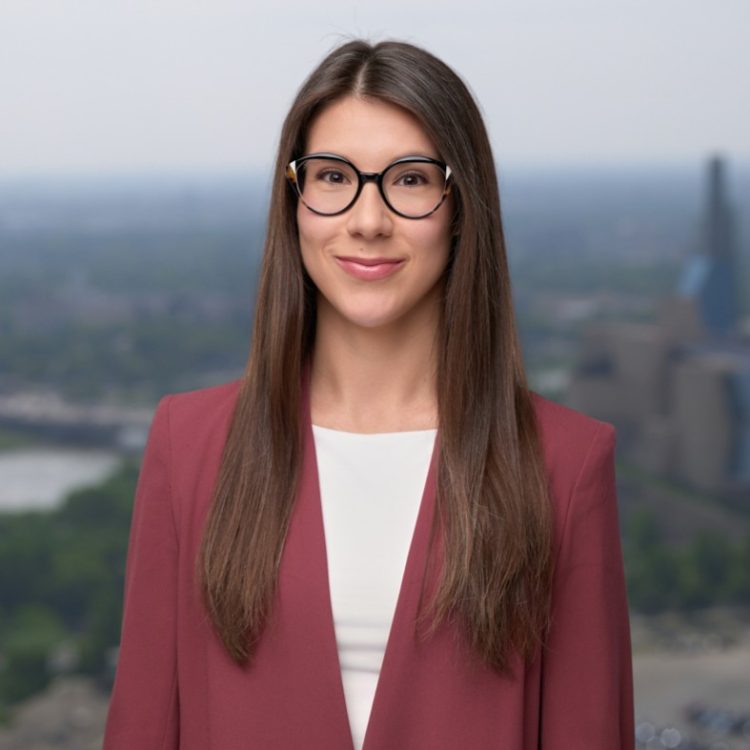 Jilian Stefanson, Winnipeg Associate