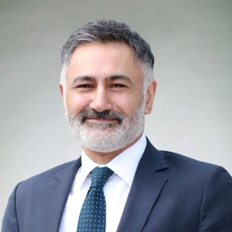 Tom Hakemi | MLT Aikins LLP | Vancouver Lawyer
