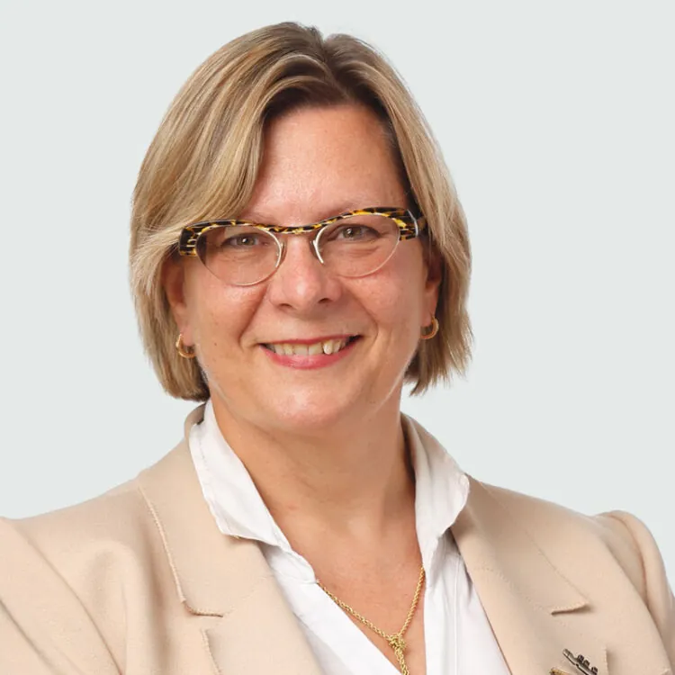 Helga Van Iderstine