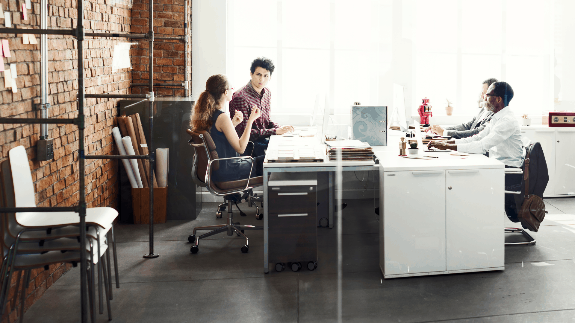 office_workplace_employees