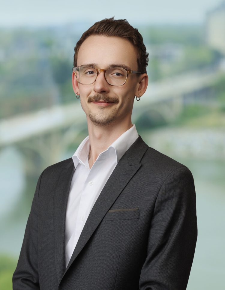 Matt Kreshewski, Saskatoon Paralegal