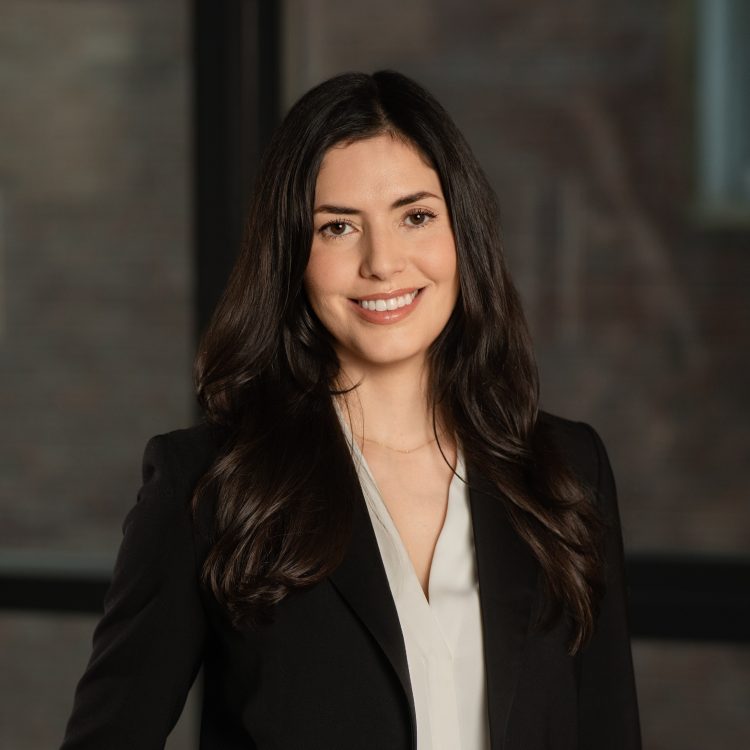 Zaira Petruf, Vancouver Associate