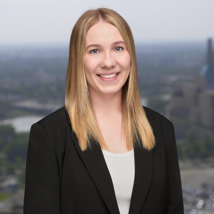 Leanna Sivagurunathan, Winnipeg Paralegal