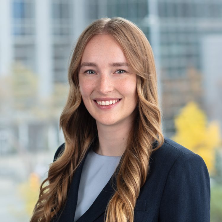 Sophia Della Rosa Calgary Associate